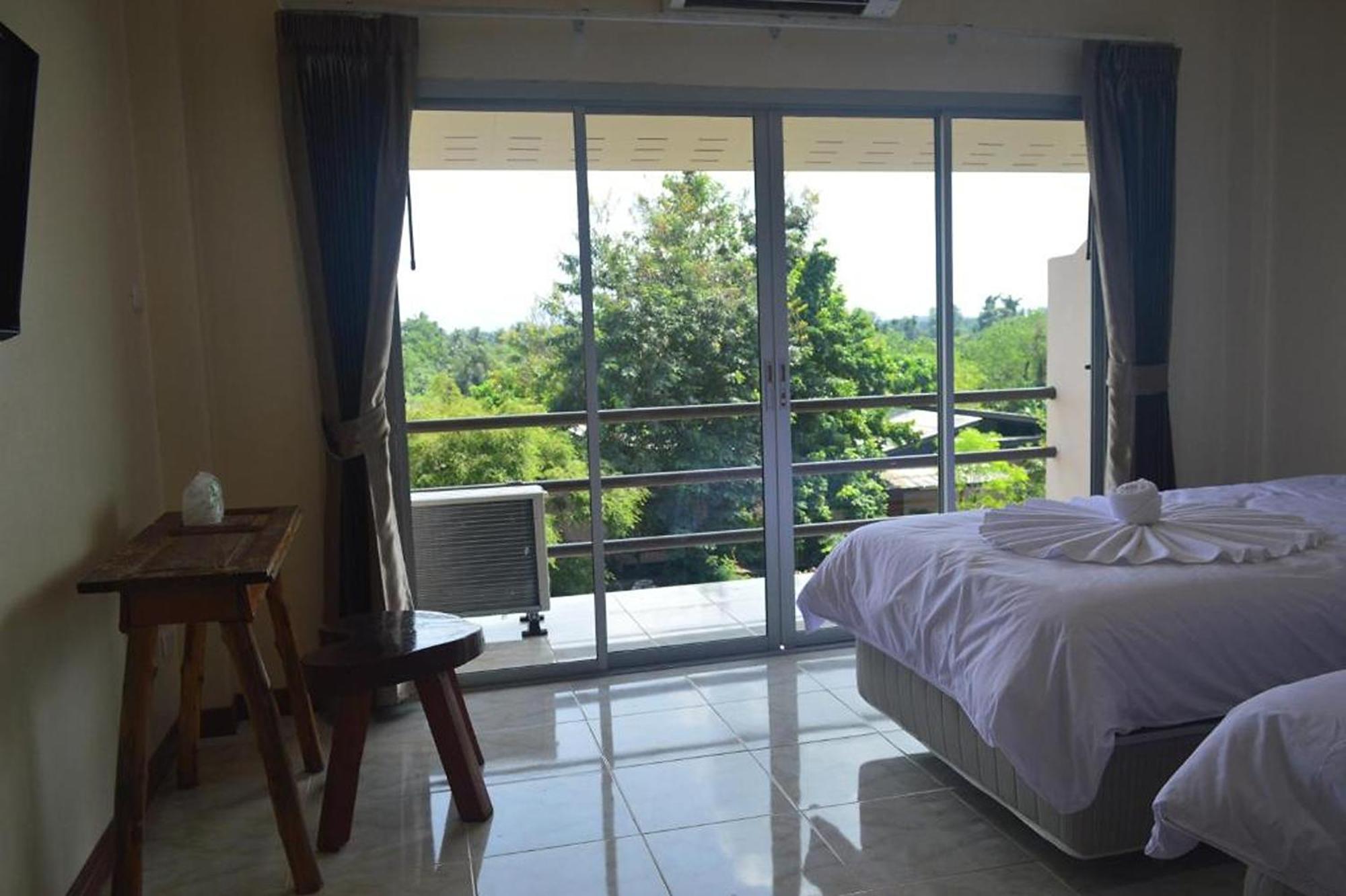 Be Fine Sabuy Hotel And Resort Сураттхани Экстерьер фото